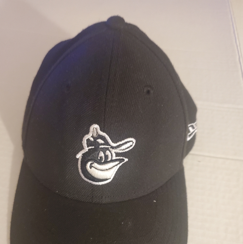 Kids black fitted Orioles cap